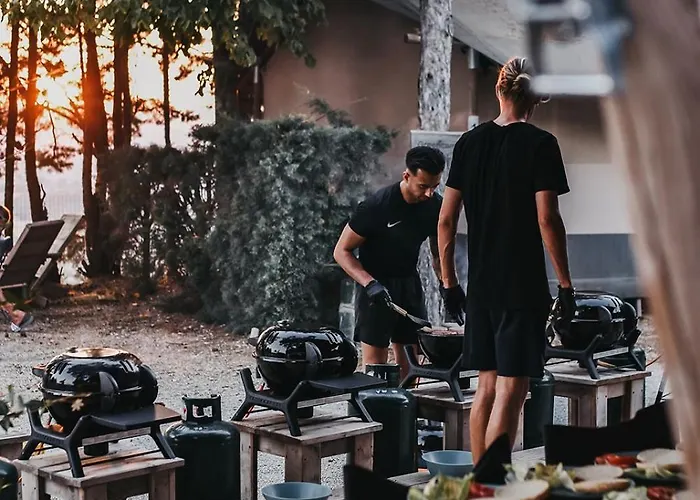 Camping Luna Del Monte *